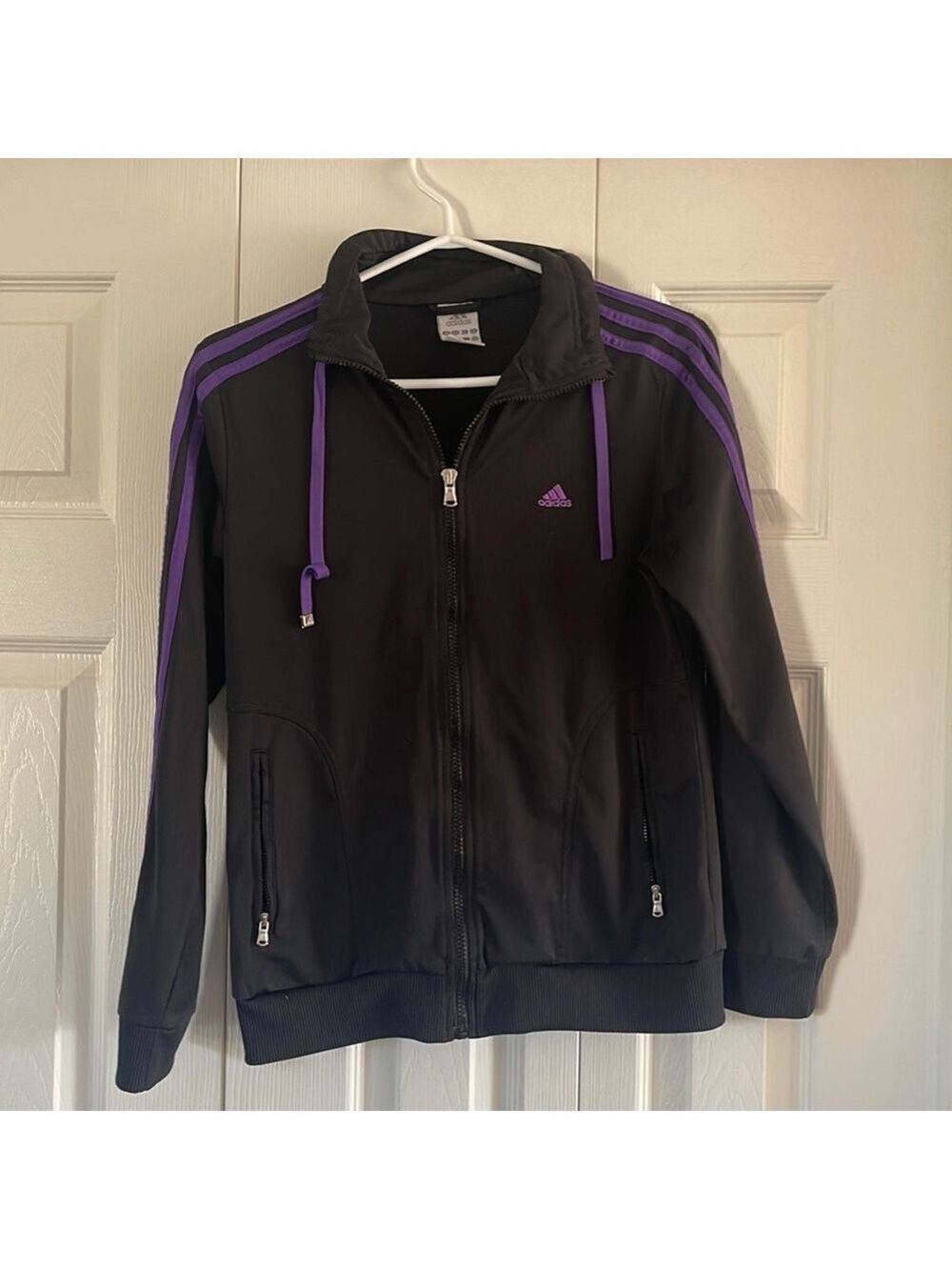 Adidas Jacket Size M🥰🥰